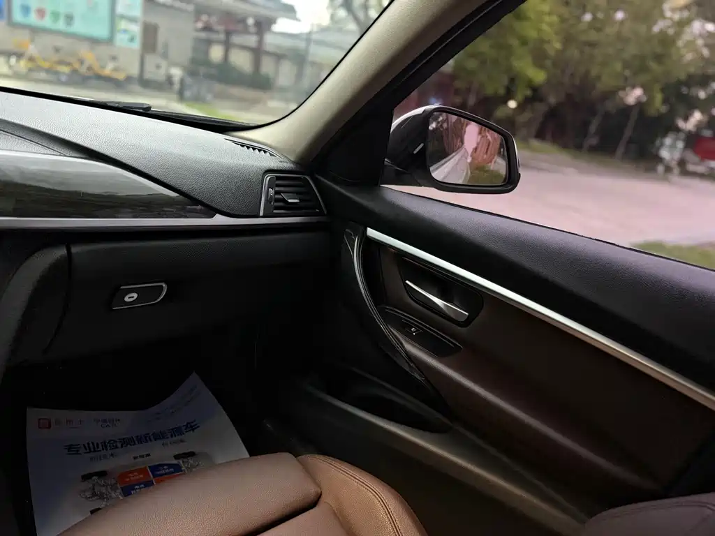 BMW 3 Series — фото 15
