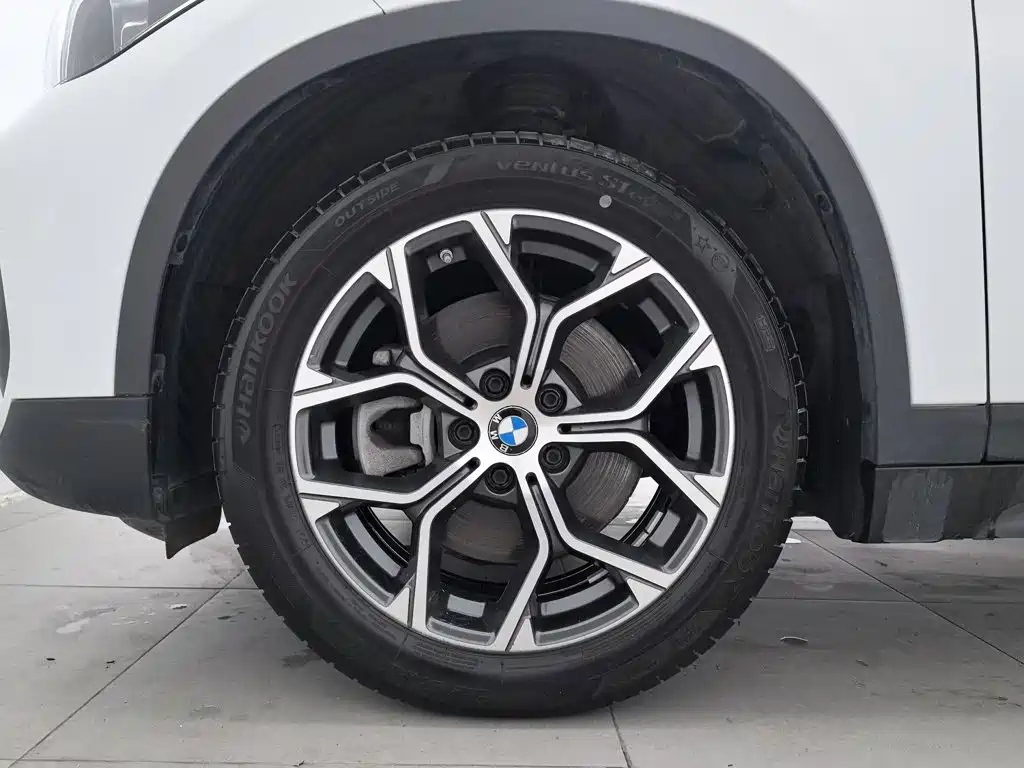 BMW X1 — фото 17
