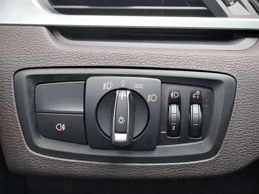 BMW X1 — фото 21