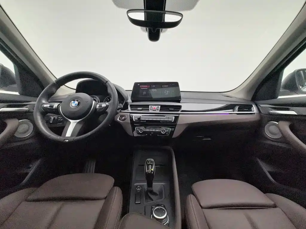 BMW X1 — фото 5