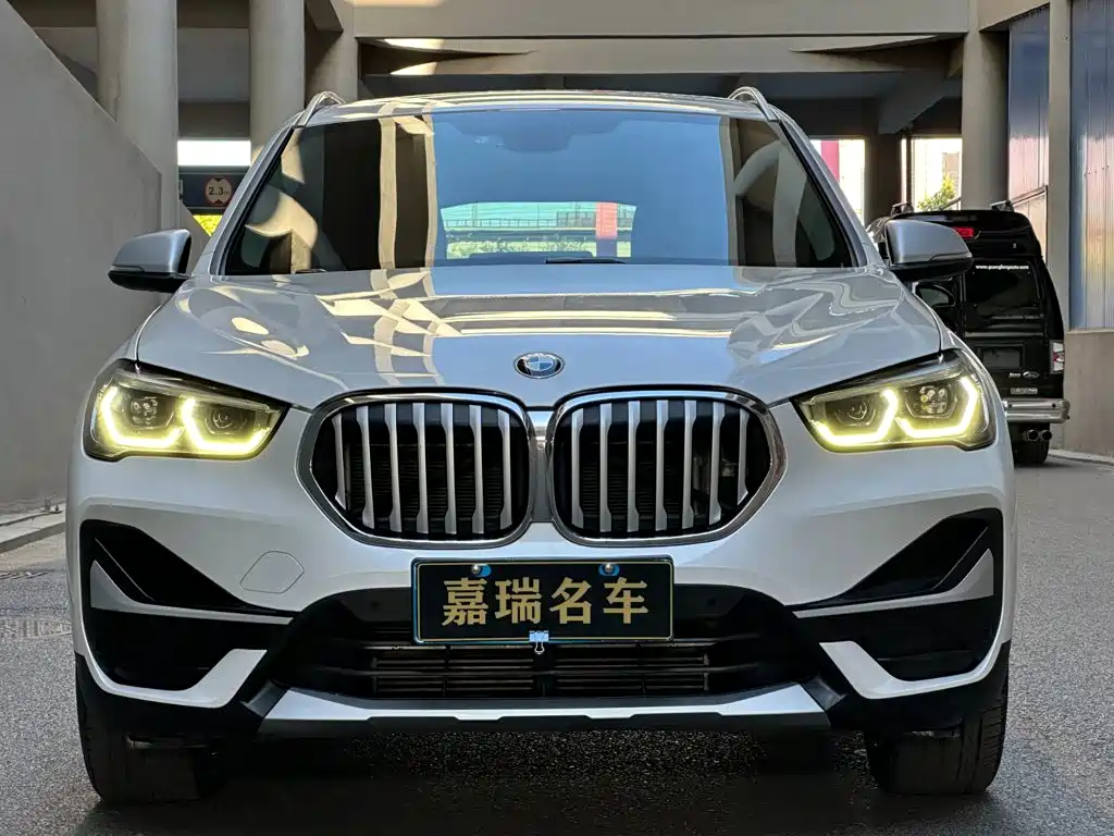BMW X1 — фото 2