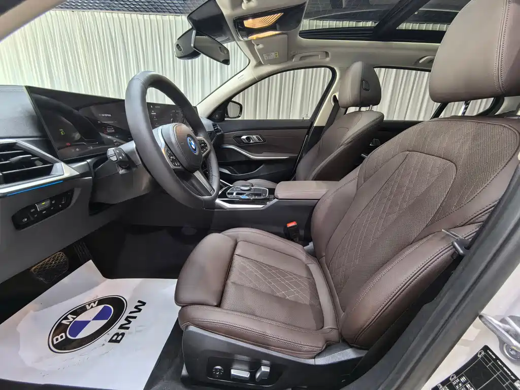 BMW i3 — фото 9