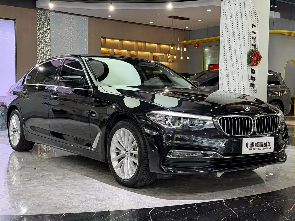 BMW 5 Series — фото 3