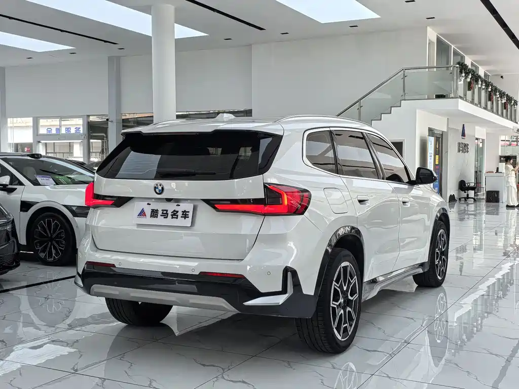 BMW X1 — фото 13