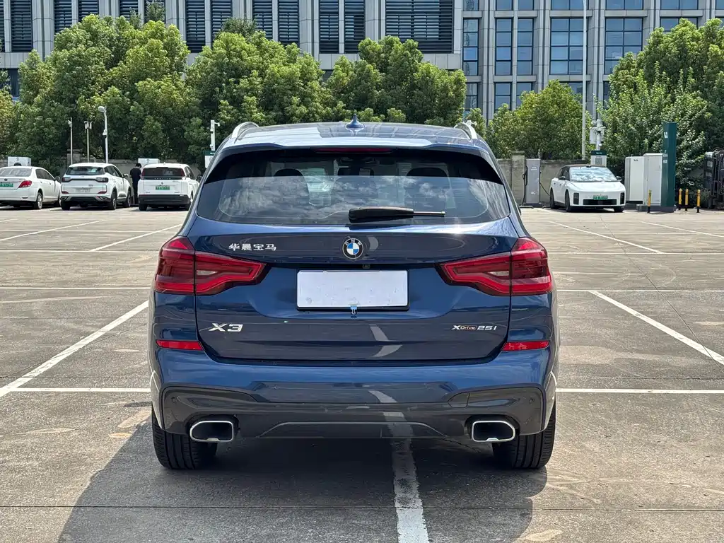 BMW X3 — фото 3