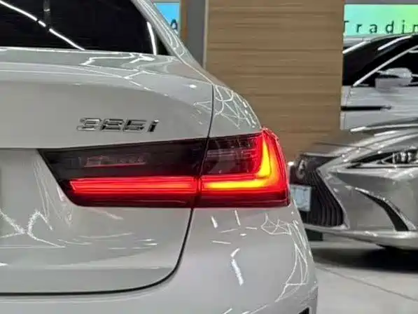 BMW 3 Series — фото 11