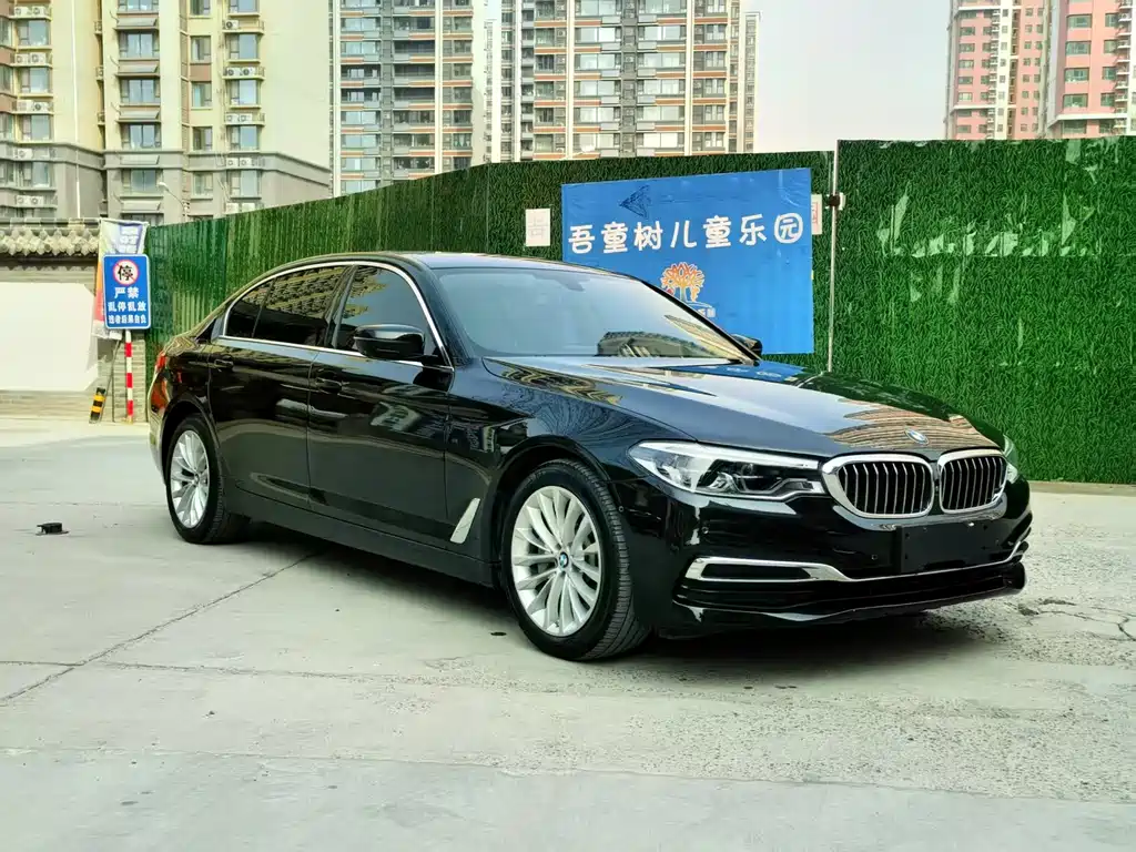 BMW 5 Series — фото 3