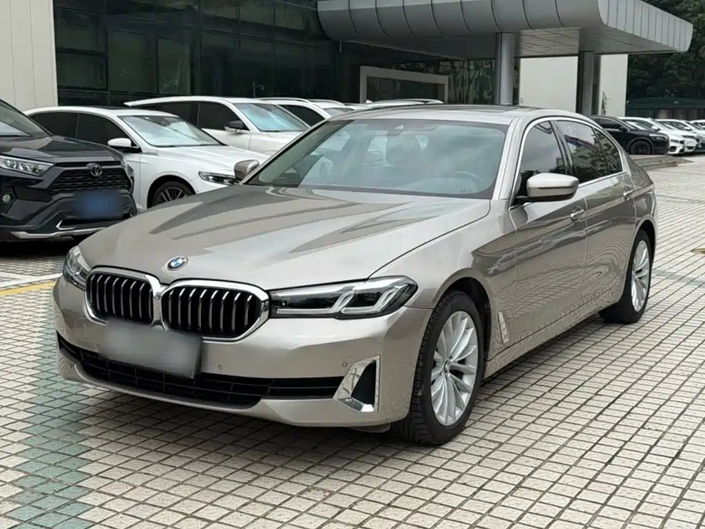BMW 5 Series — фото 2