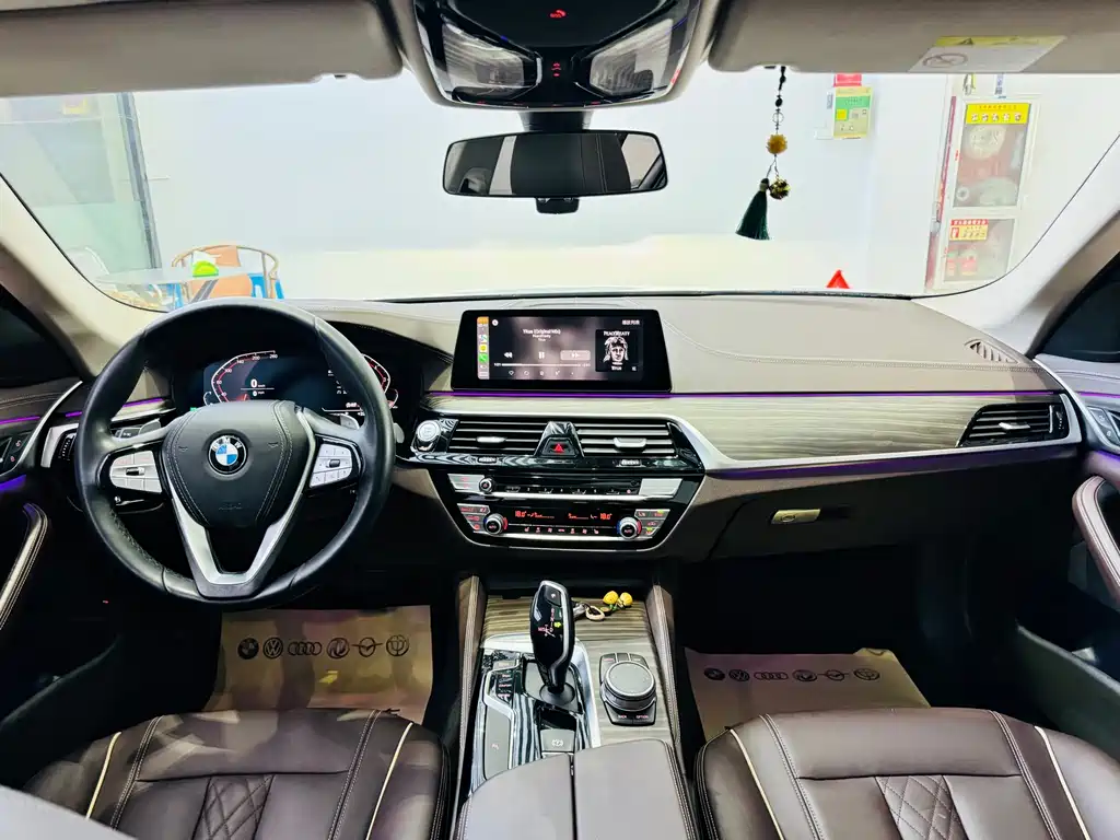 BMW 5 Series — фото 10