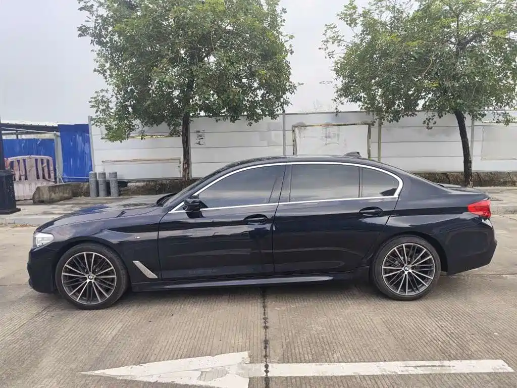 BMW 5 Series — фото 2