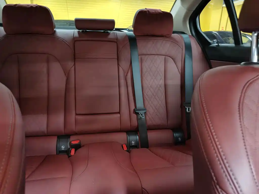 BMW 3 Series — фото 13