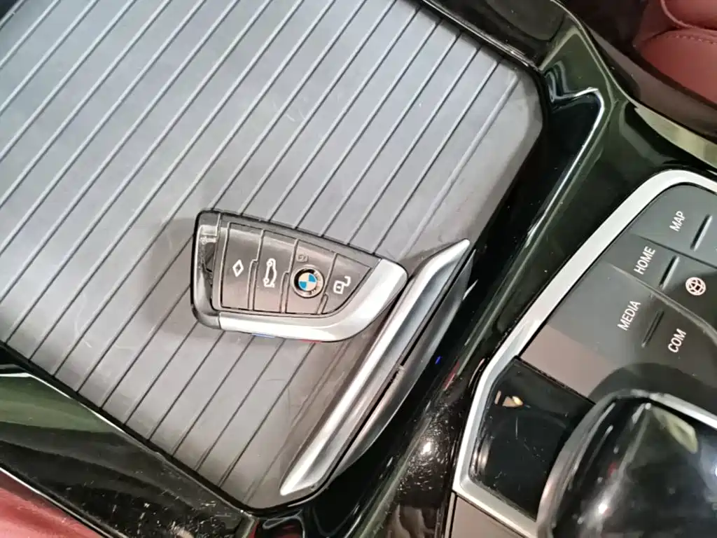 BMW X4 — фото 9
