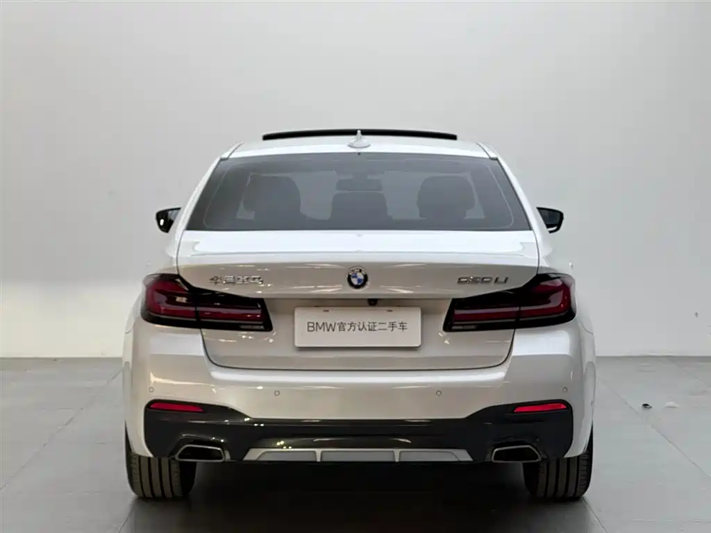 BMW 5 Series — фото 5