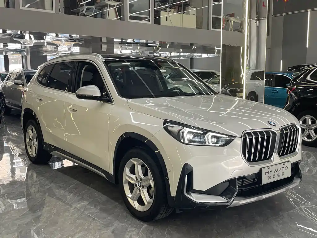 BMW X1 — фото 3