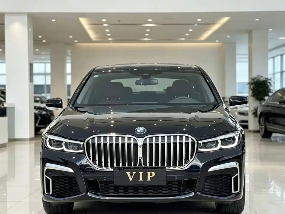 BMW 7 Series — фото 2