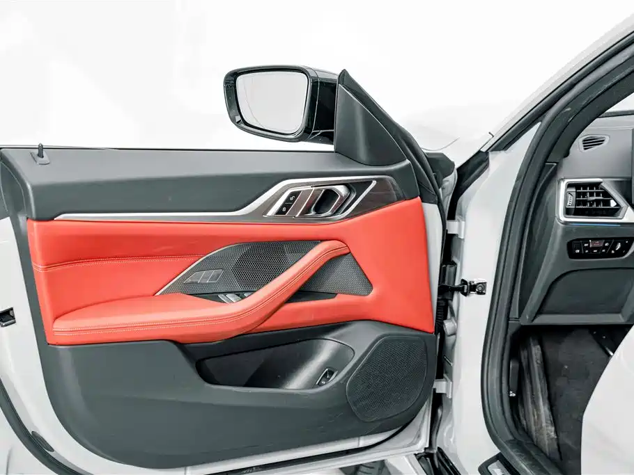 BMW i4 — фото 17