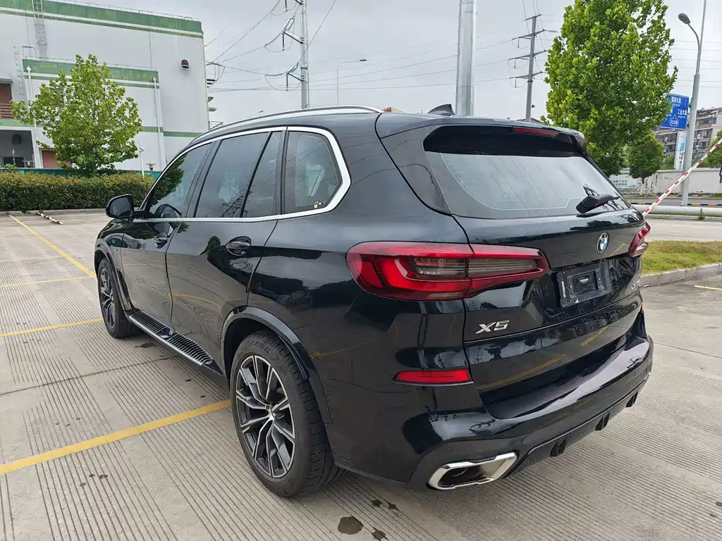 BMW X5 (Import) — фото 5