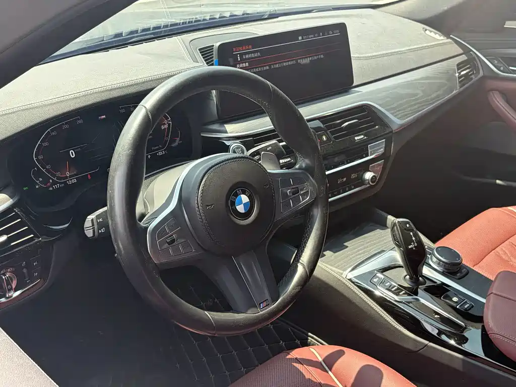 BMW 5 Series — фото 4