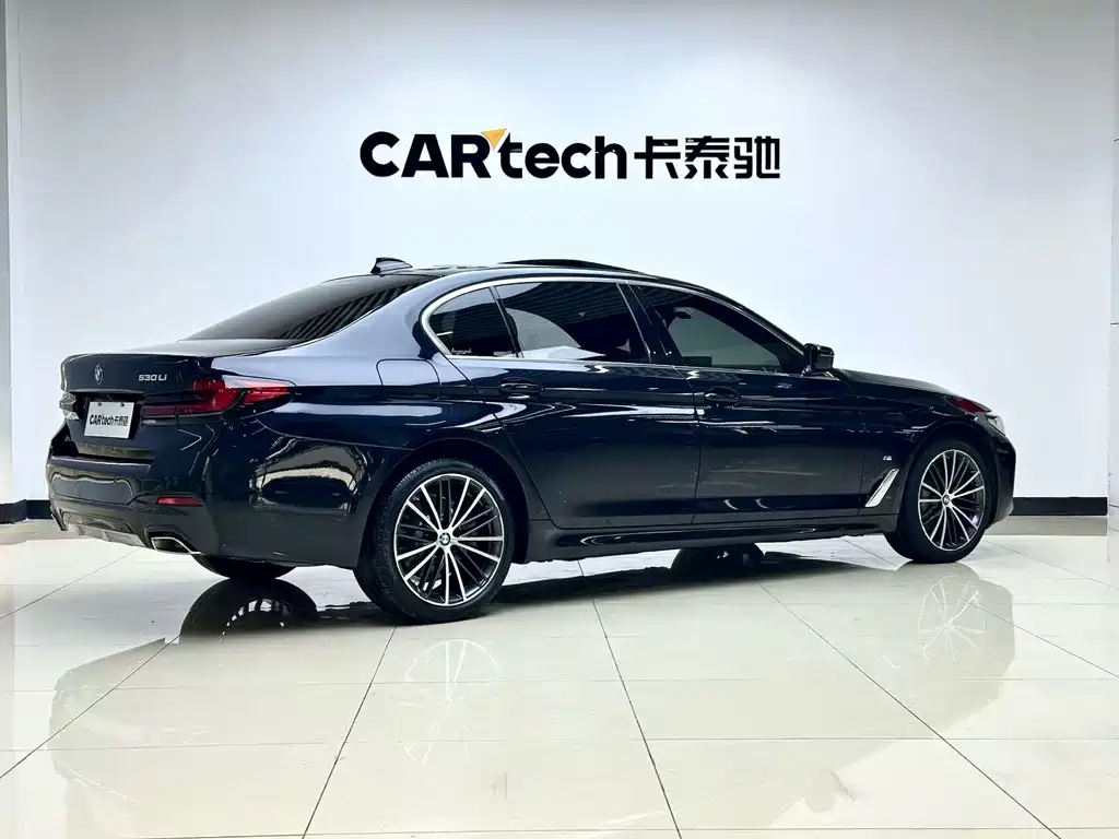 BMW 5 Series — фото 4