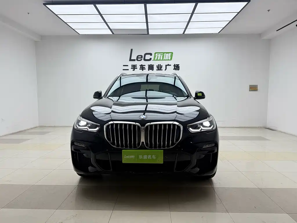 BMW X5 (Import) — фото 2