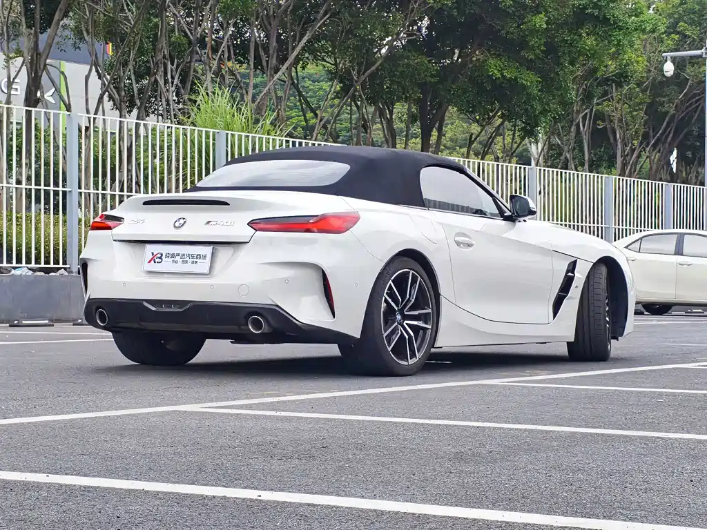 BMW Z4 — фото 8