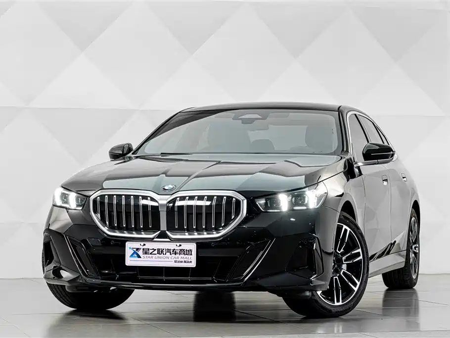 BMW 5 Series — фото 2