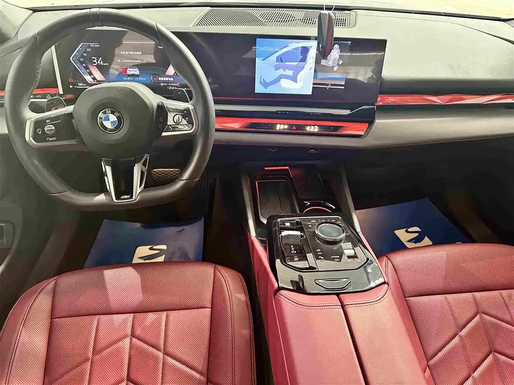 BMW 5 Series — фото 15