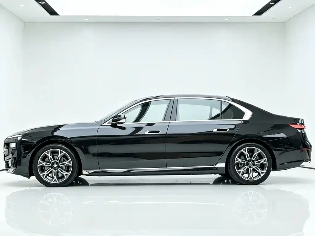 BMW 7 Series — фото 3
