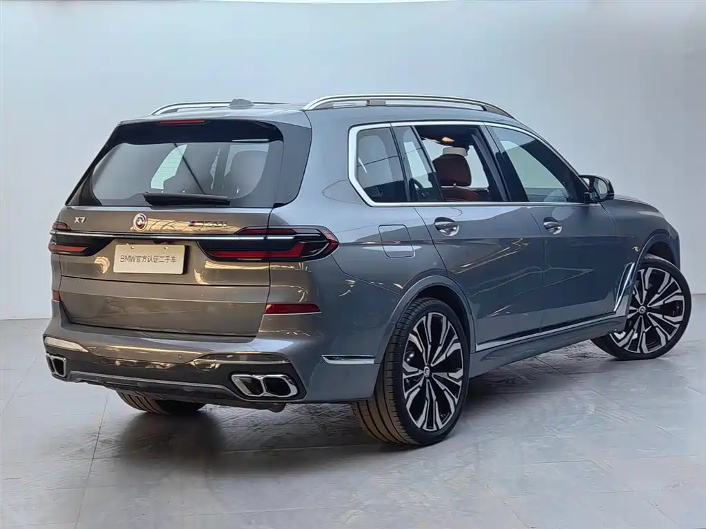 BMW X7 M60i — фото 4