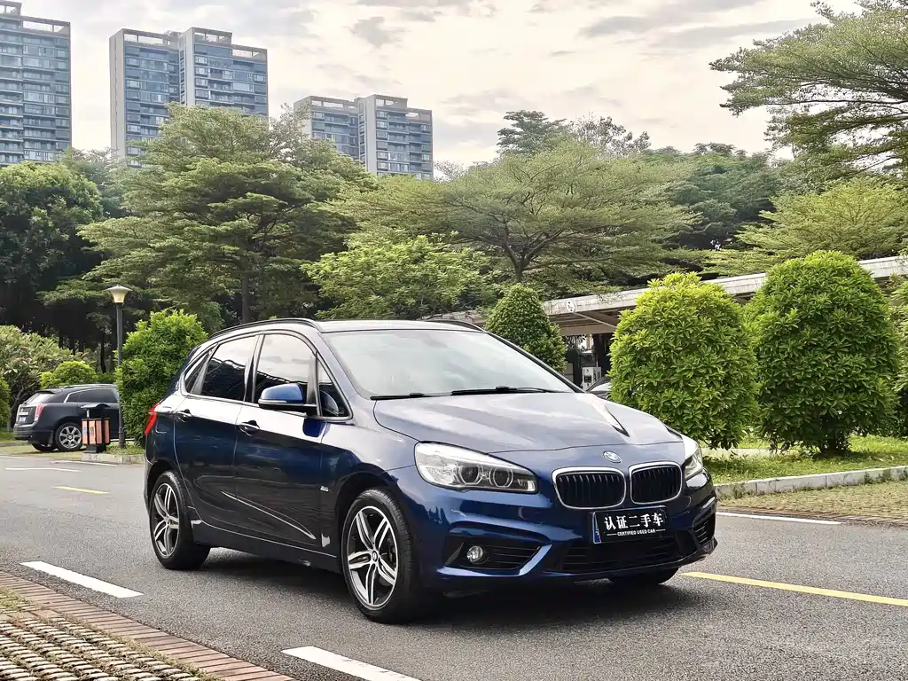 BMW 2 Series Active Tourer — фото 4