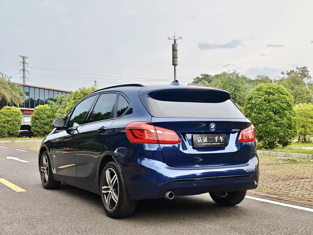 BMW 2 Series Active Tourer — фото 5