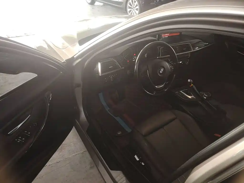 BMW 3 Series — фото 16