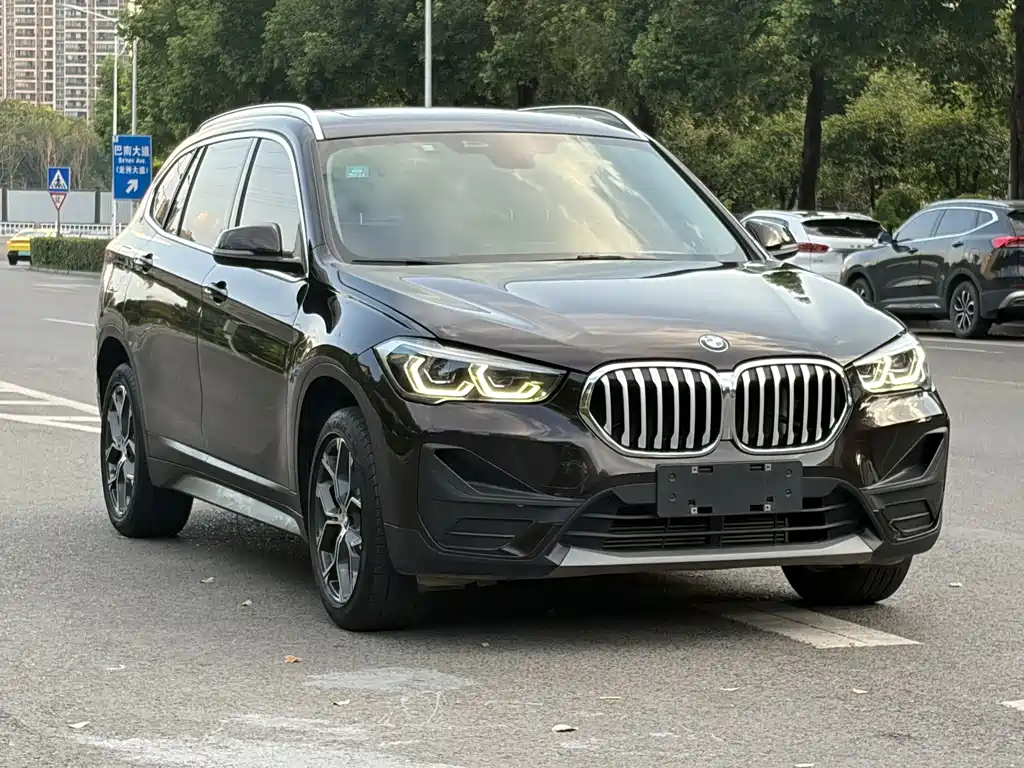 BMW X1 — фото 2