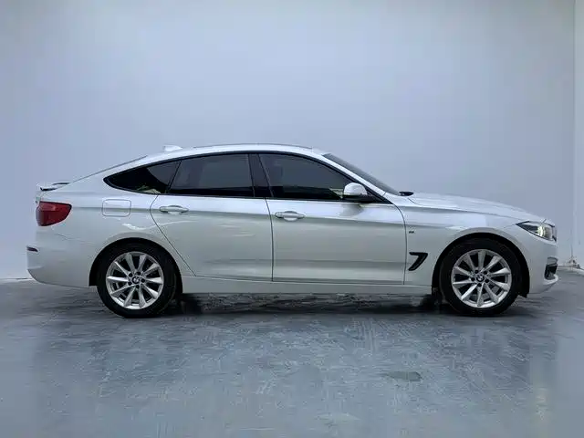 BMW 3 Series GT — фото 11