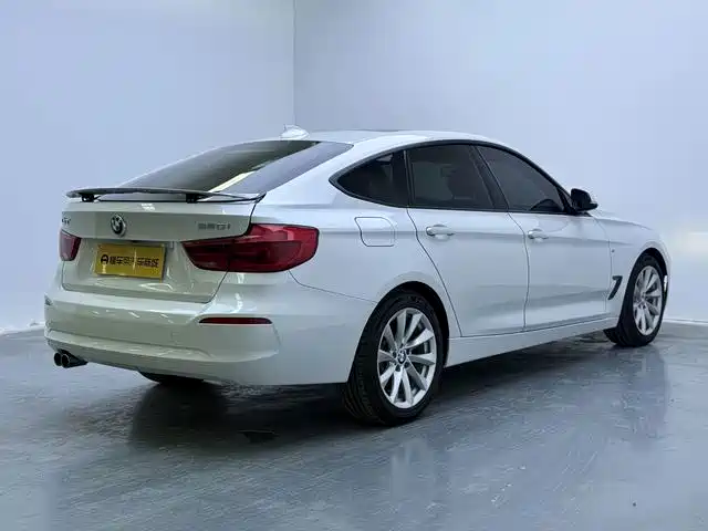 BMW 3 Series GT — фото 6