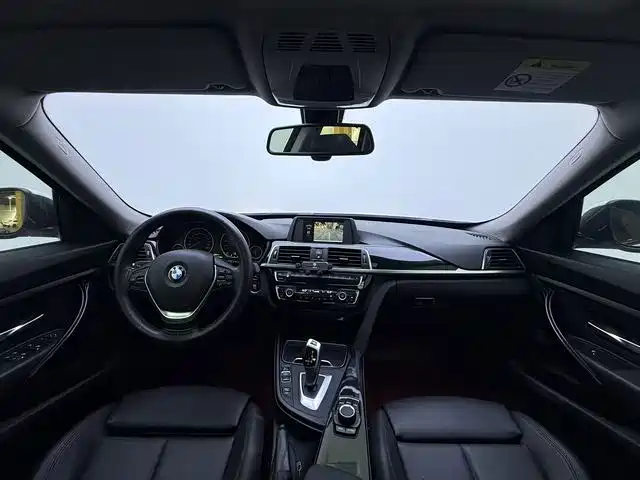 BMW 3 Series GT — фото 9