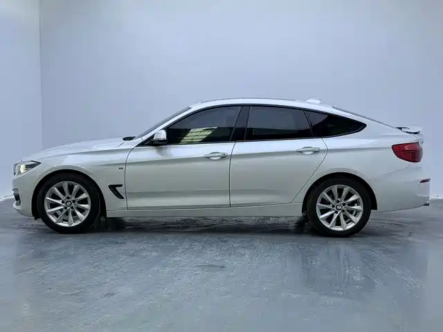 BMW 3 Series GT — фото 10