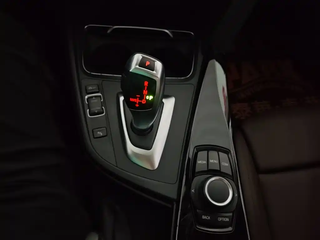 BMW 3 Series — фото 14