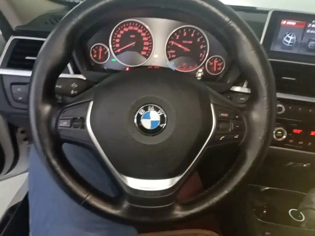 BMW 3 Series — фото 11