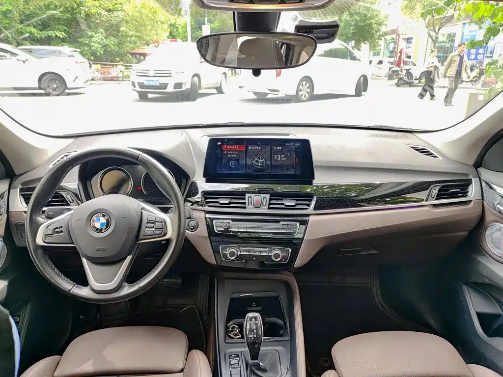 BMW X1 — фото 10