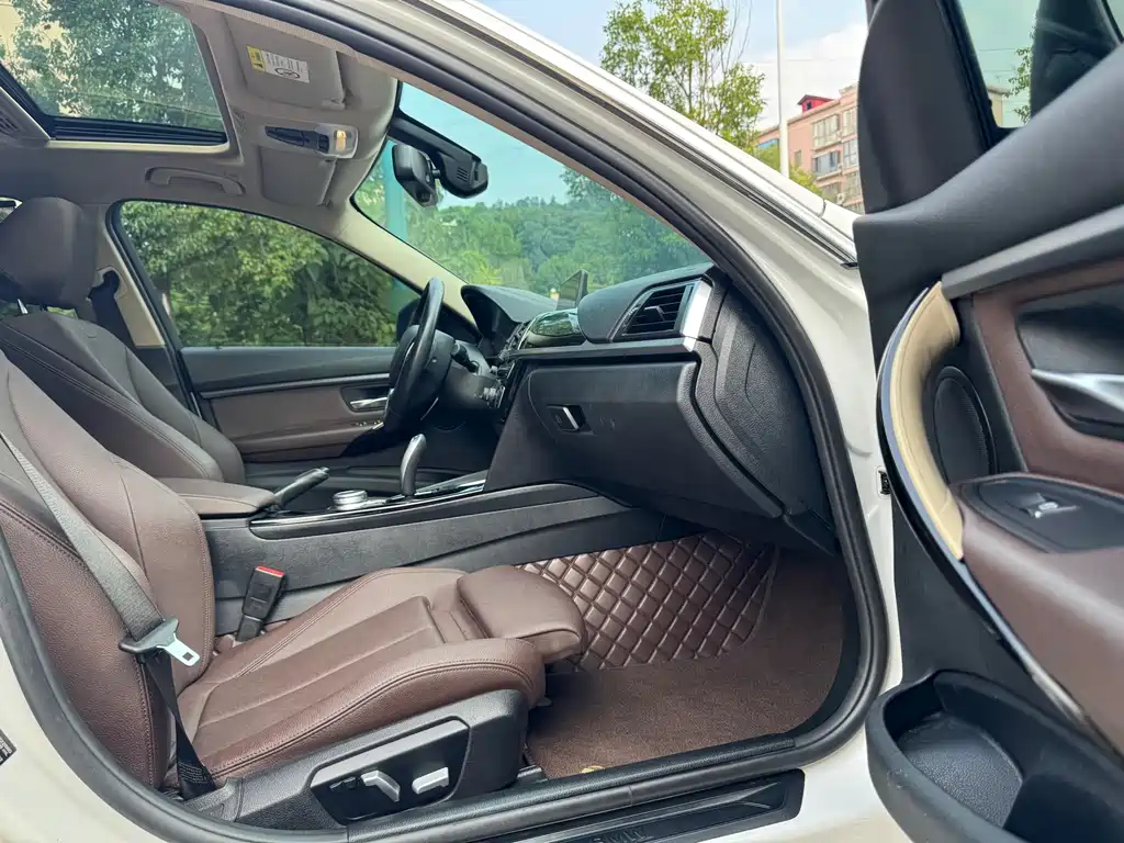 BMW 3 Series — фото 14