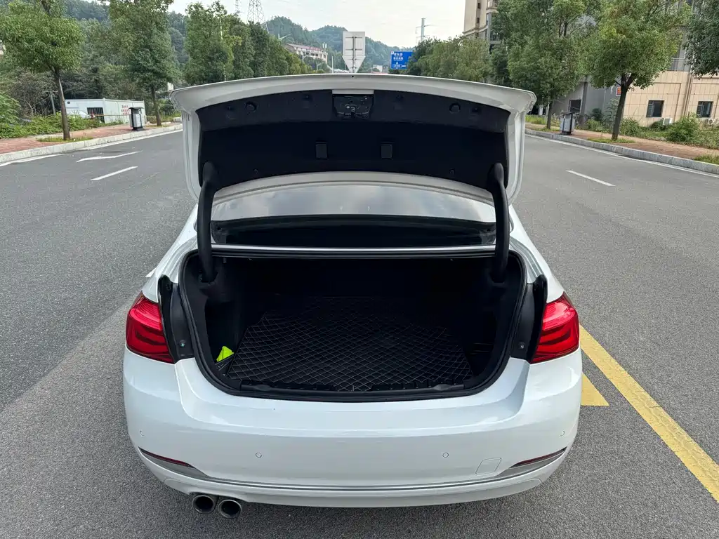 BMW 3 Series — фото 15