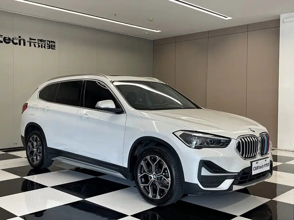 BMW X1 — фото 2