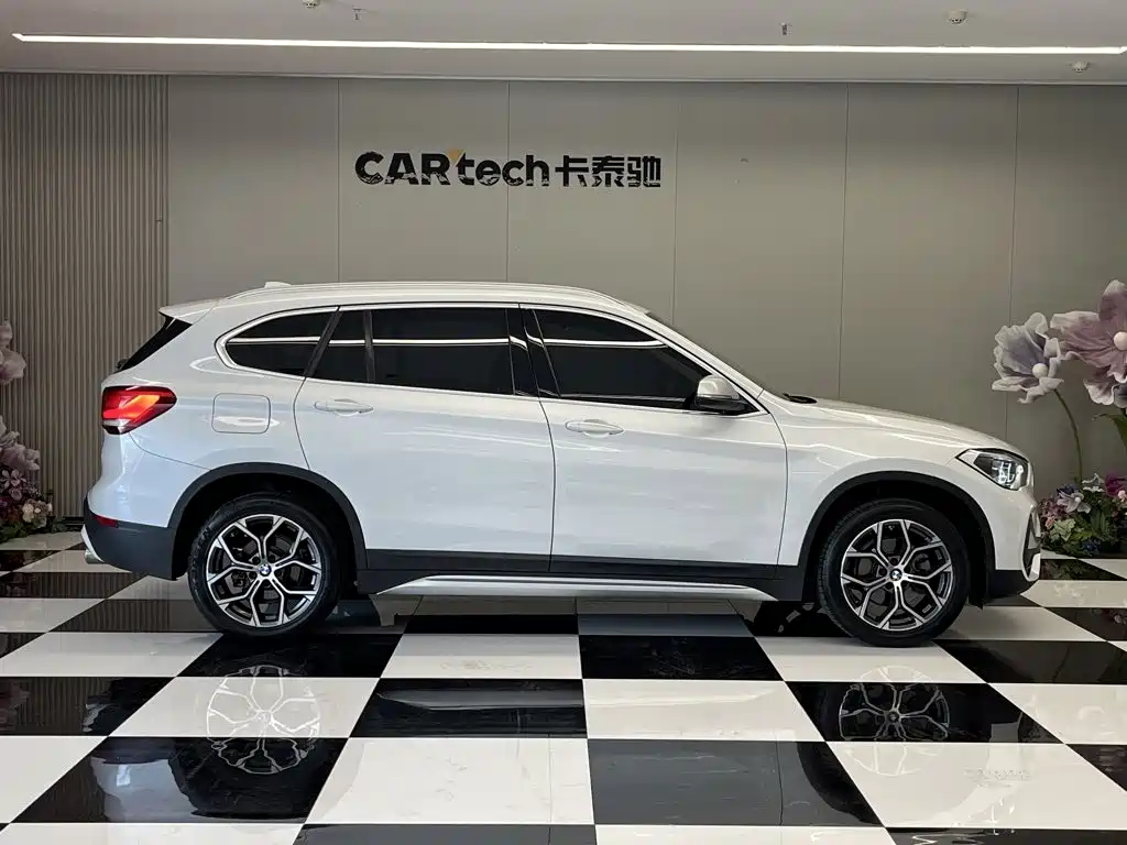 BMW X1 — фото 4