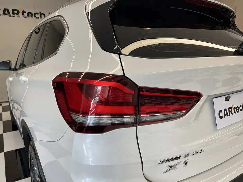 BMW X1 — фото 10