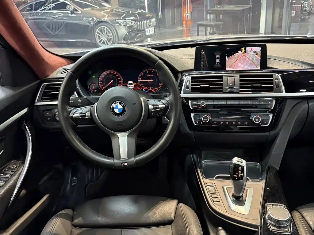 BMW 3 Series GT — фото 10