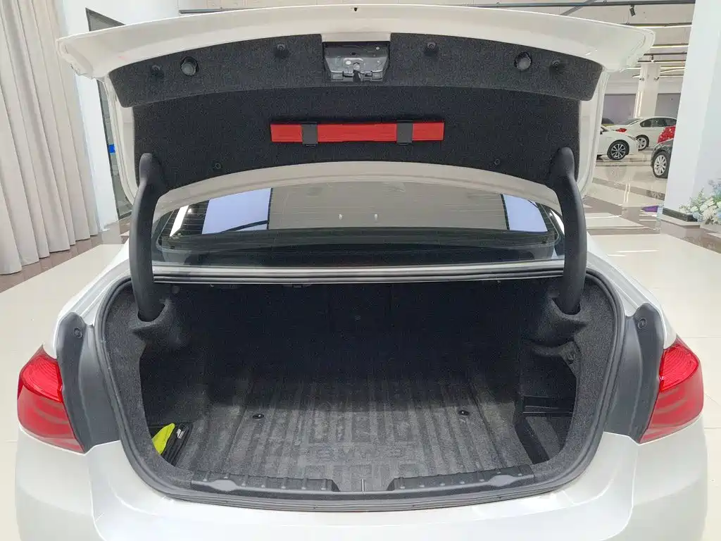 BMW 3 Series — фото 15