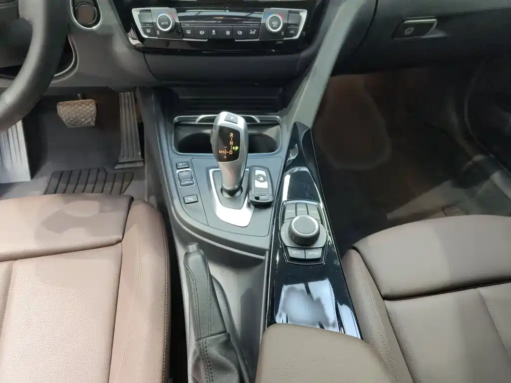 BMW 3 Series — фото 17