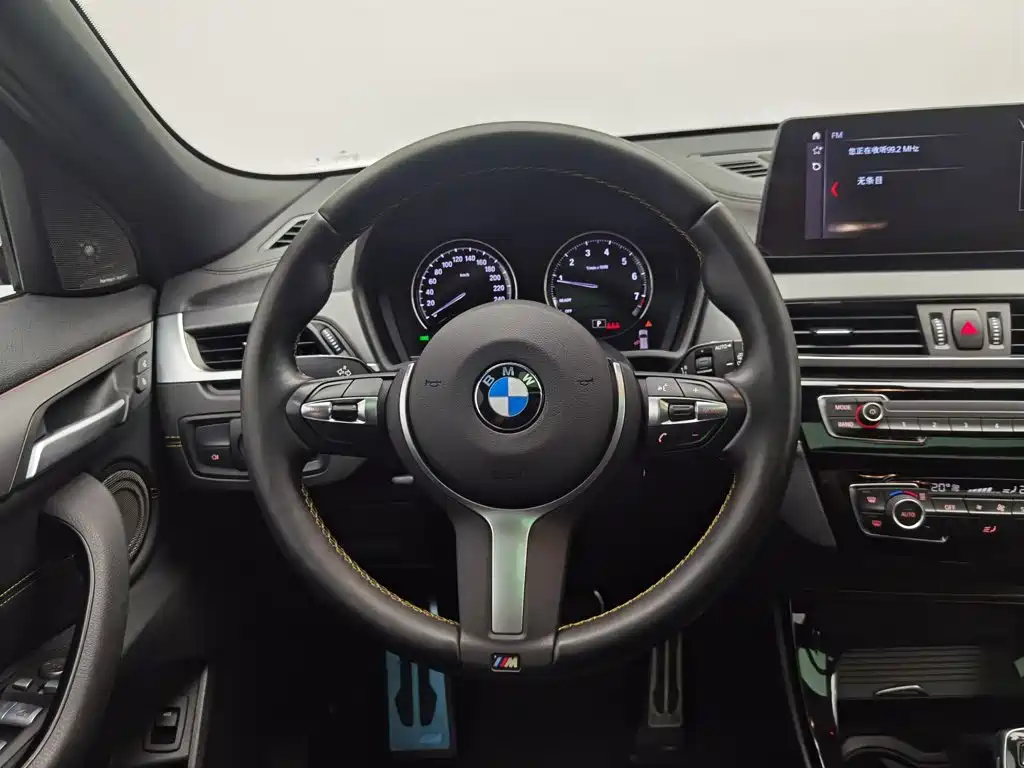 BMW X2 — фото 11