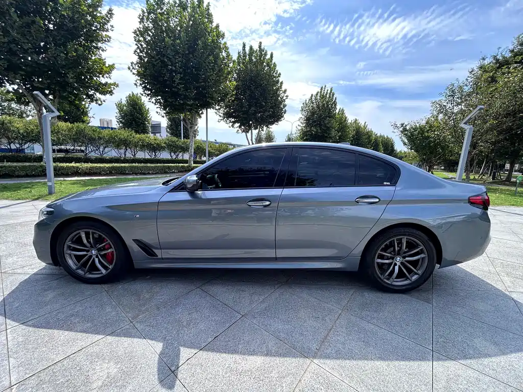 BMW 5 Series (Import) — фото 3